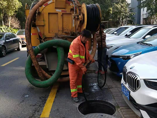 凤山排污管道清淤